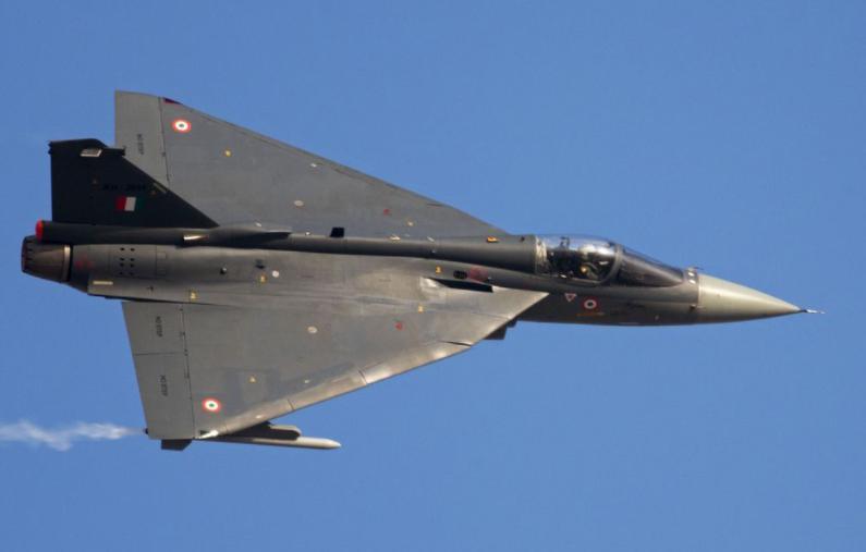 中印最新航母对比,外媒对比中印航母