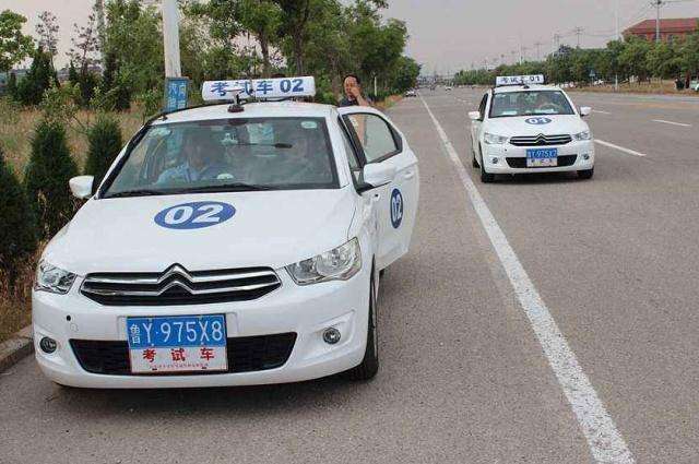 科目三靠边停车技巧及详细讲解,科目三靠边停车的方法和技巧最新