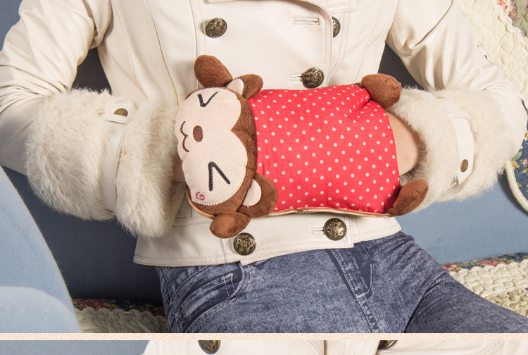 再年轻的脸也挡不住“奶奶”手，隐藏年龄的秘密，全靠这一只