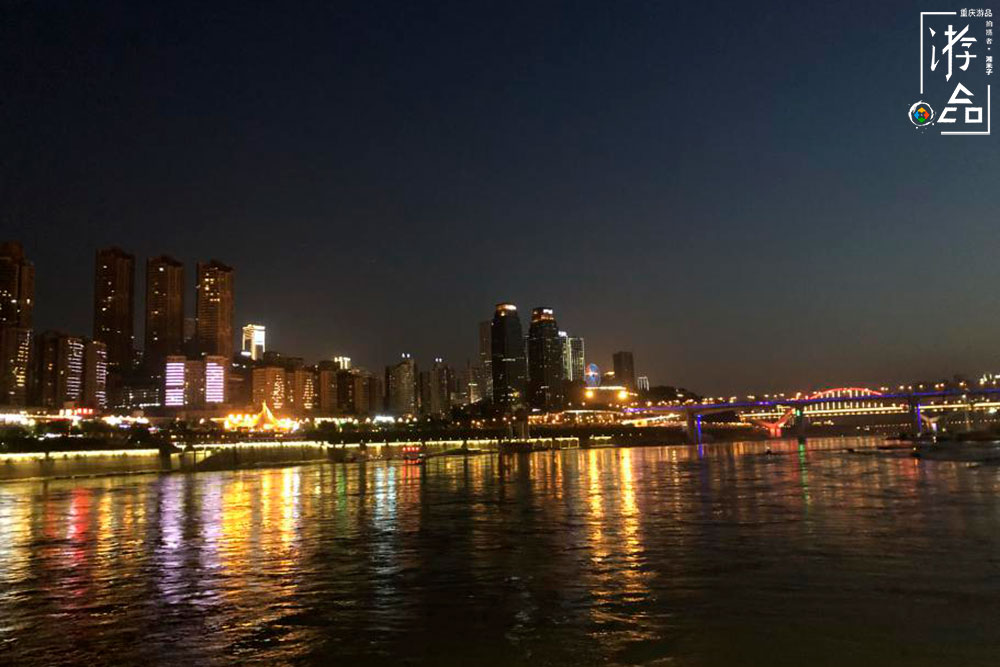 重庆两江游观光船攻略,重庆两江游轮游需要带身份证吗