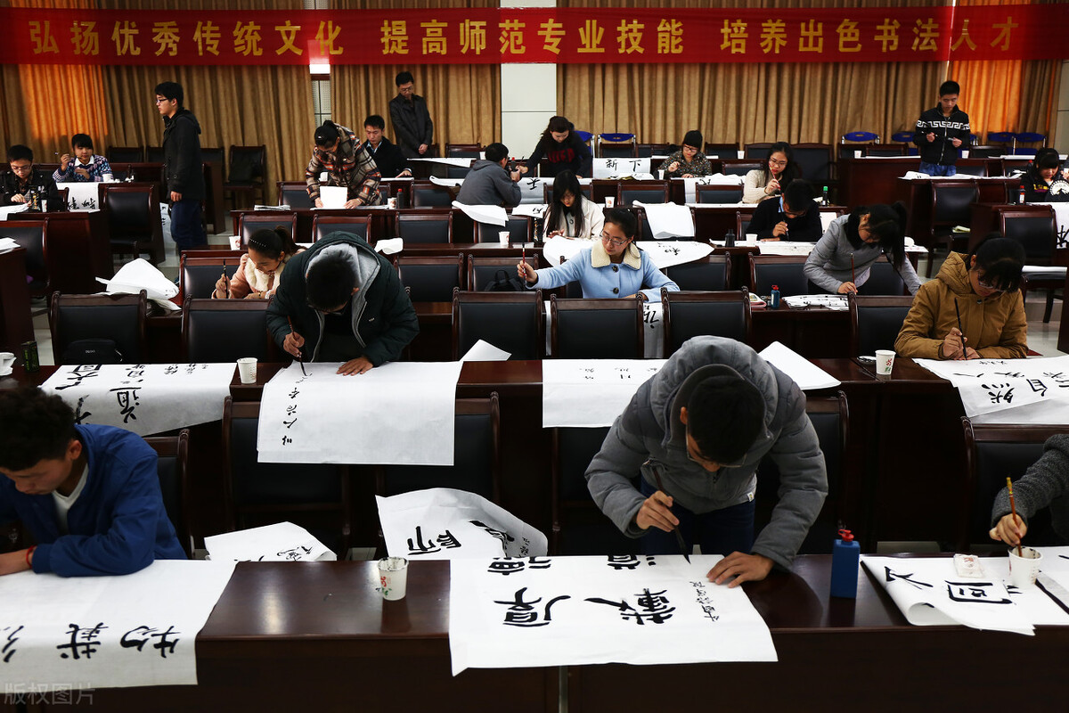 目前国内最热门的专业有哪些,现在的专业最热门