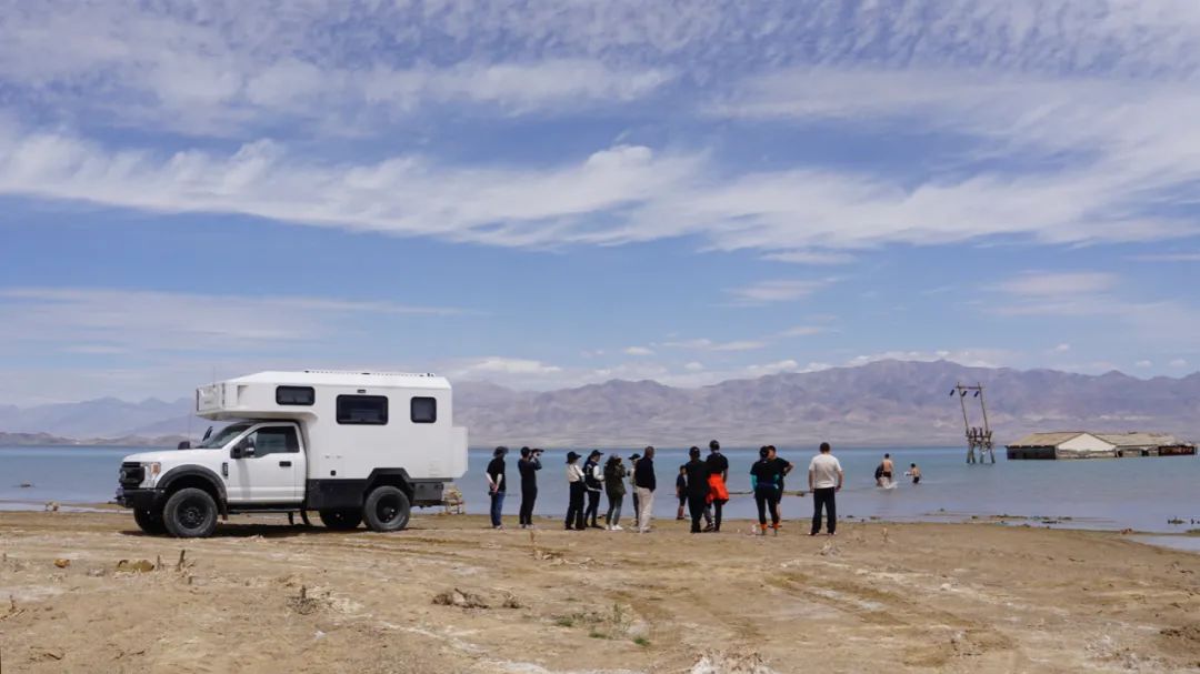 茫崖艾肯泉夏季游攻略,青甘大环线艾肯泉