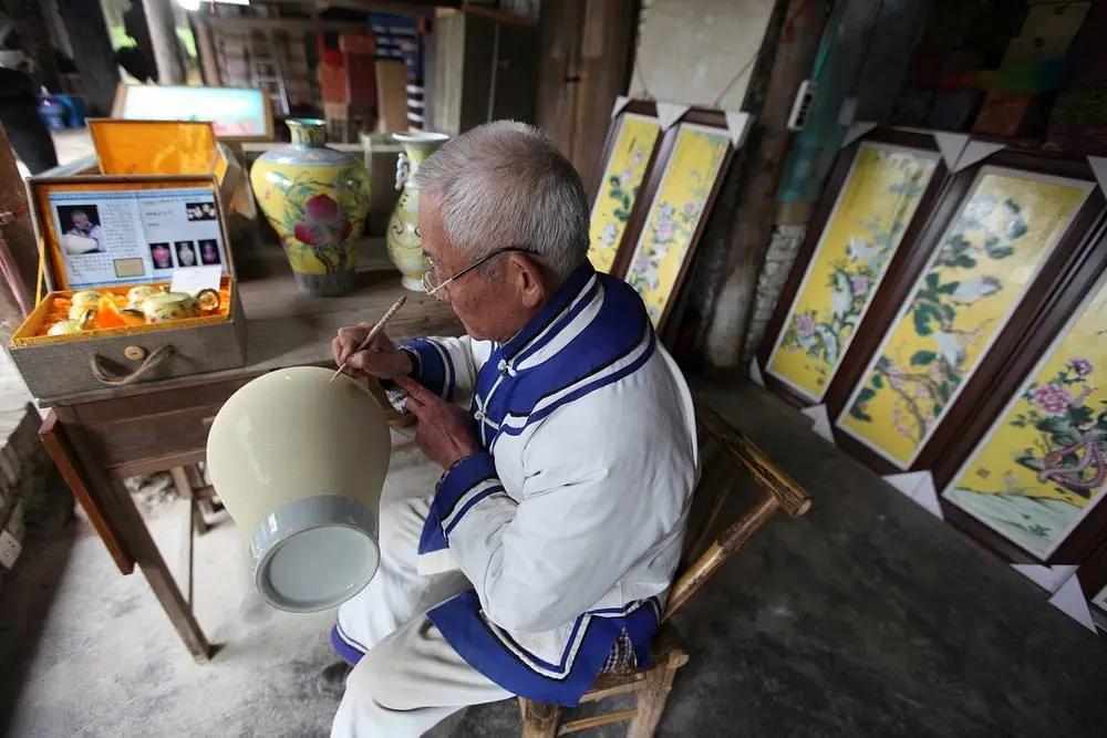 珐琅琉璃有什么区别,看看清代各种老琉璃珠是什么样的