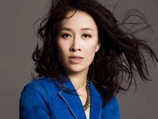 她未婚生子,口出狂言,得罪人无数,但仍是娱乐圈的大姐大