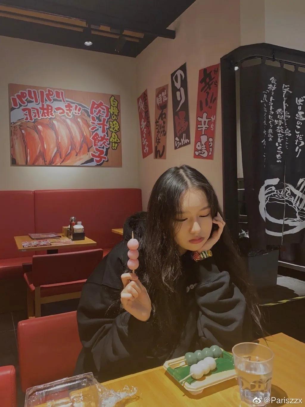 李嫣回应被质疑炫富,李嫣疑不满闺蜜聚会遭曝光