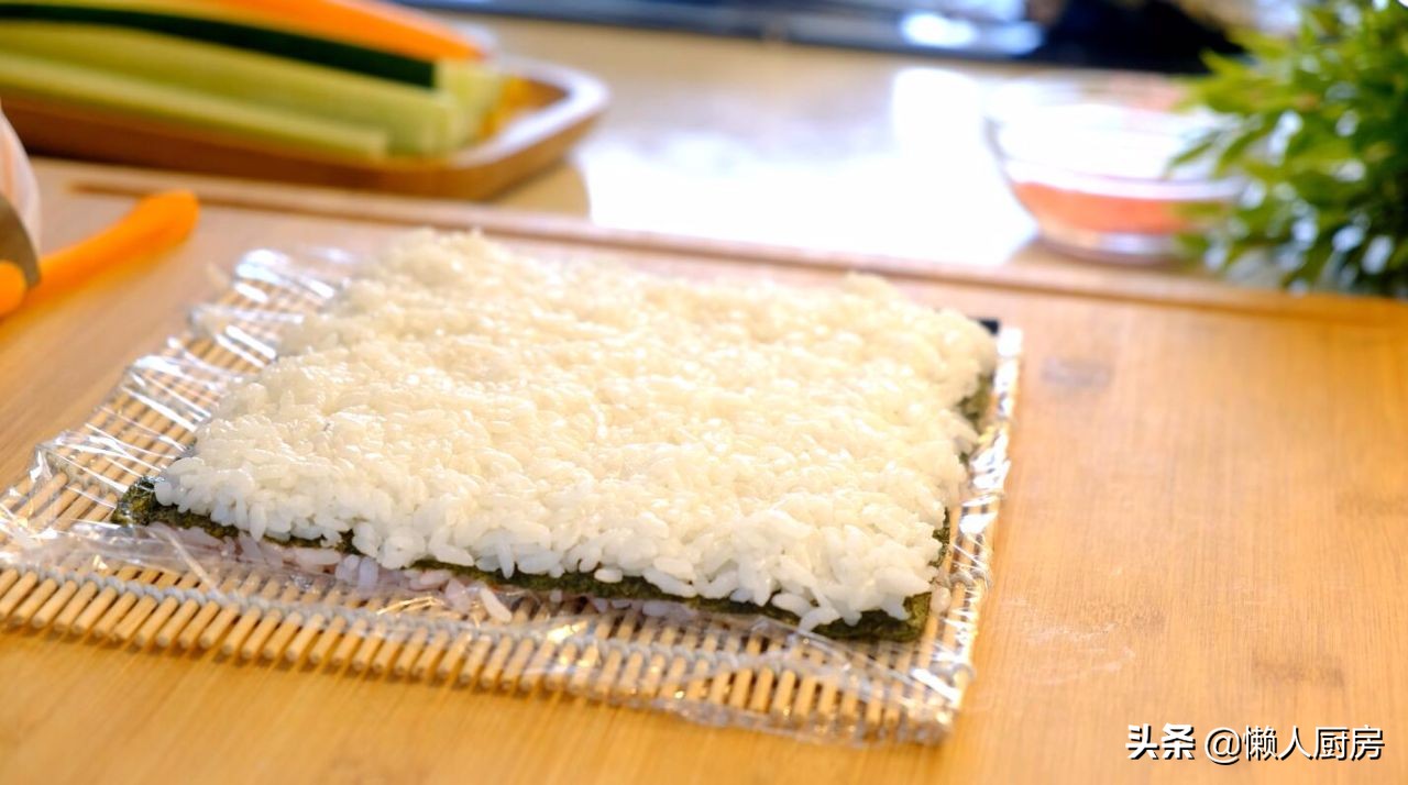 想吃寿司不用买，这是懒人寿司的做法，不用担心不会卷，好看好吃