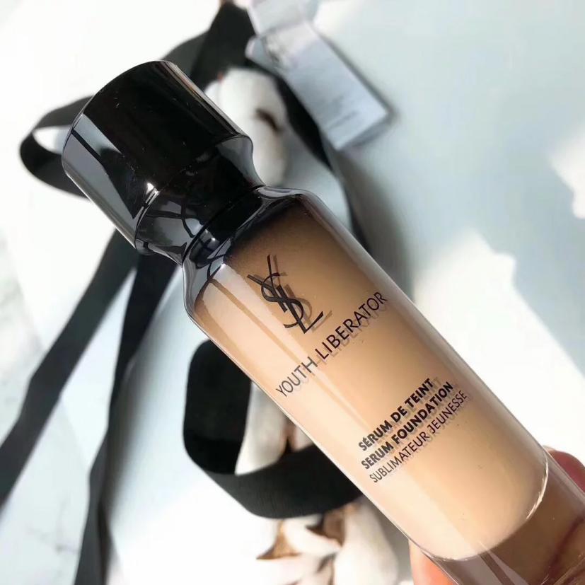 粉底什么牌子的比较好用,粉底哪个牌子好用不容易脱妆