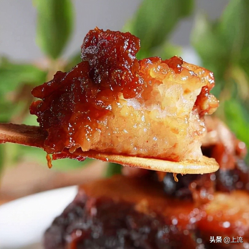 鍥炴皯琛楃編椋熺殑鍘嗗彶,鍥炴皯琛楃編椋熻儗鍚庣殑鏁呬簨