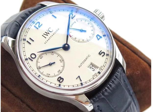 劳力士国内和瑞士差多少钱,广州劳力士价格不足300元