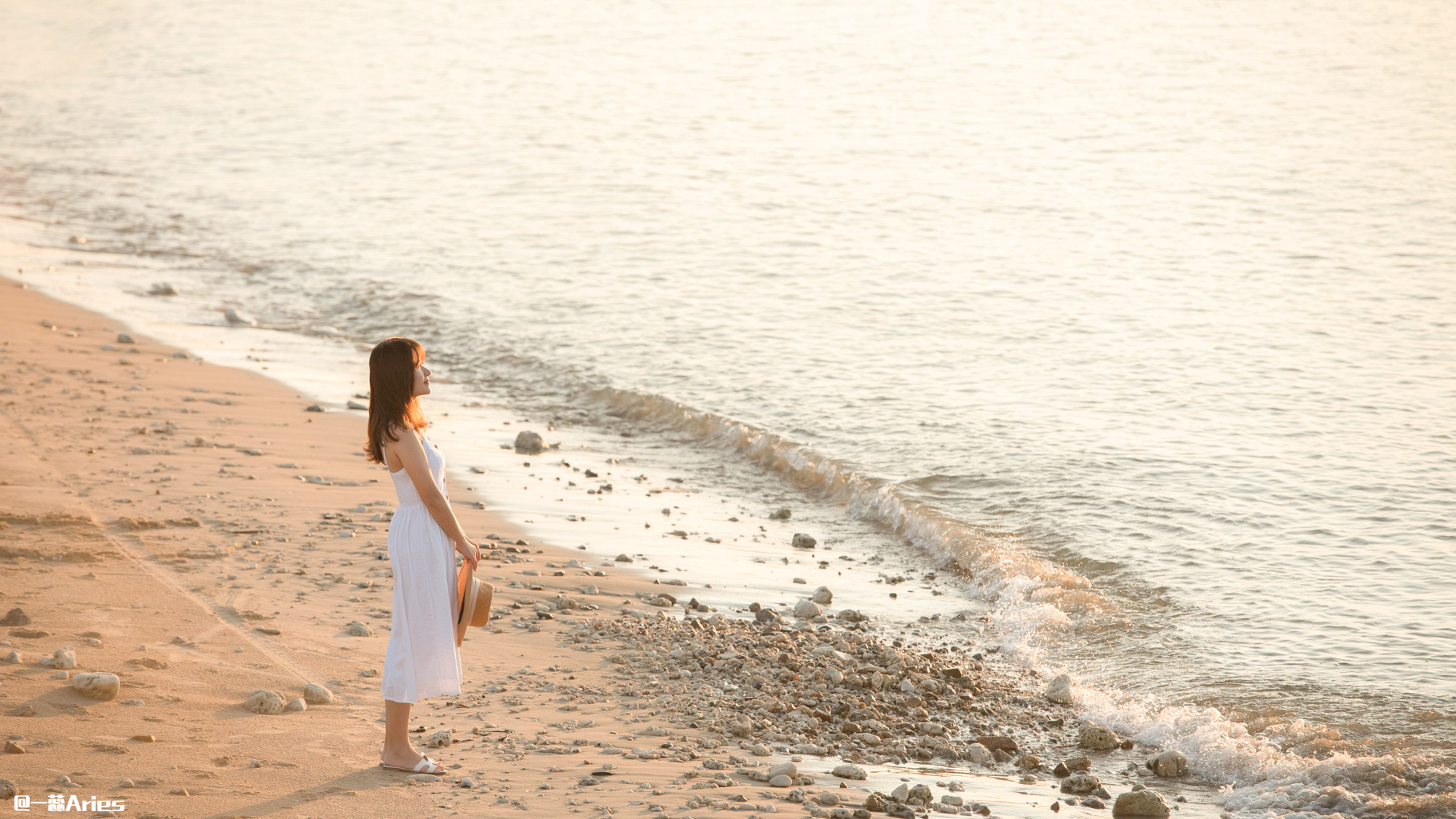 海南月亮湾旅游攻略,海南最美海湾旅游攻略