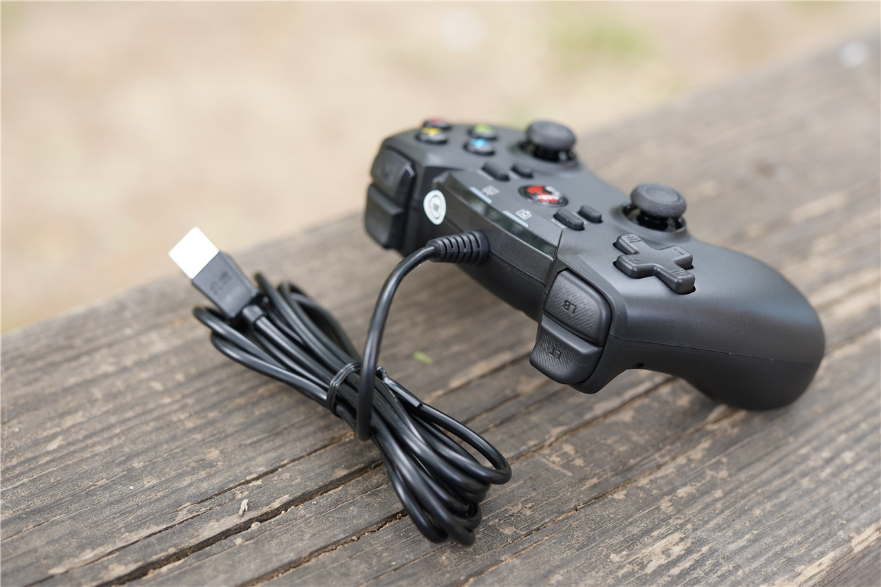 北通蝙蝠4手柄可以调连发频率,北通手柄阿修罗2和蝙蝠4怎么选