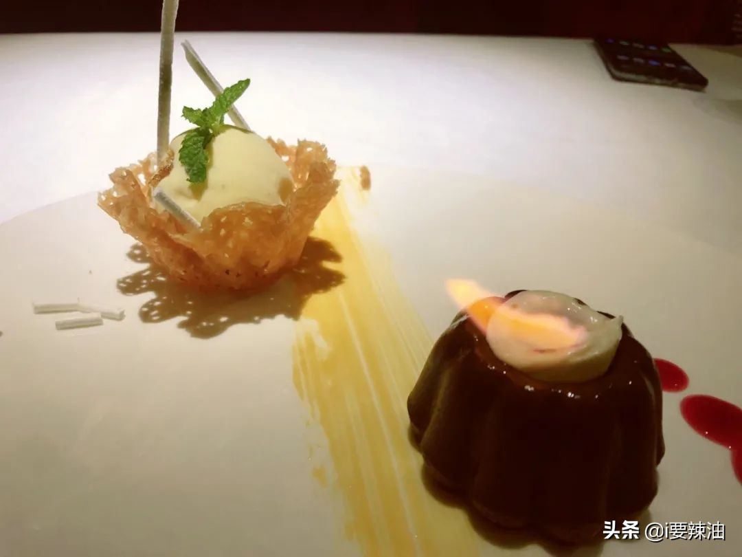 阿珍爱上了阿强，我爱上了南京王品牛排会着火的甜点