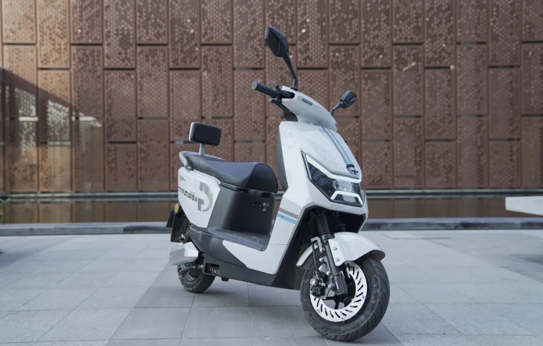 绿能x6,绿能最新款电摩