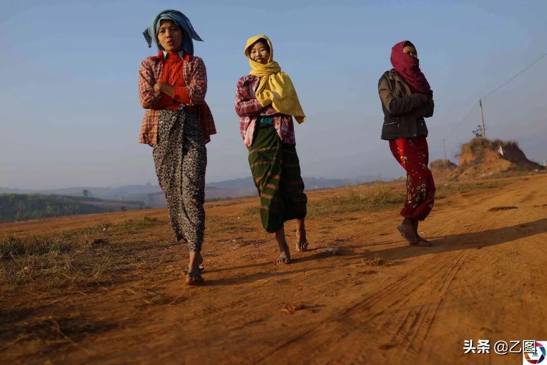 回流嫌疑人自述在缅北被ak47抵头,被ak-47击中