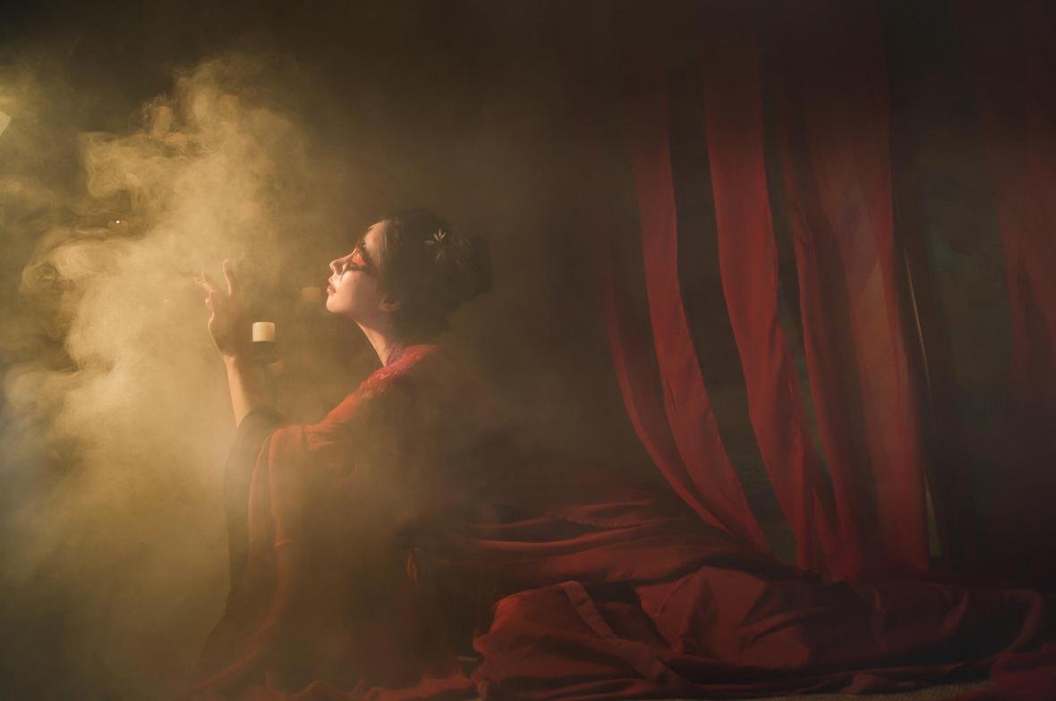 独领风骚的太后，甘愿沦为娼妓，公然呐喊出“为后不如为娼”