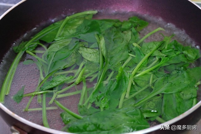 蛋糕做起来好吃又简单,怎样用家里的材料制作美味的蛋糕