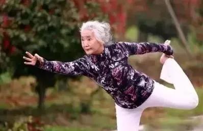 从20岁开始练瑜伽会有怎样的变化,适合47岁的人零基础练瑜伽