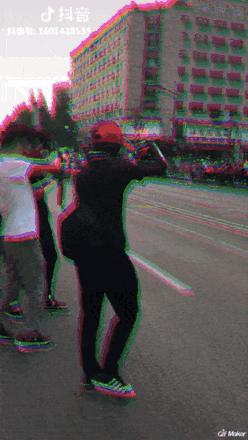 *朝特天**色的时尚街拍，你怎么看这种风尚？