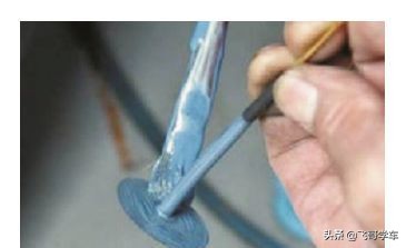 轮胎侧面蹭掉一小块橡胶怎么修补,真空轮胎怎么修补用什么方法最好