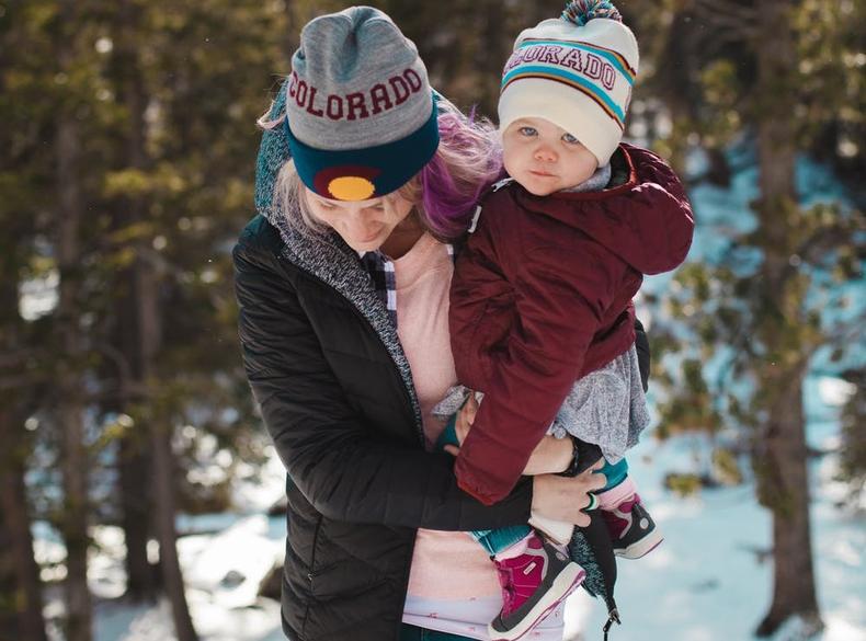 春天宝宝上火了怎样降火最快,冬天干燥小孩子上火流鼻血怎么办