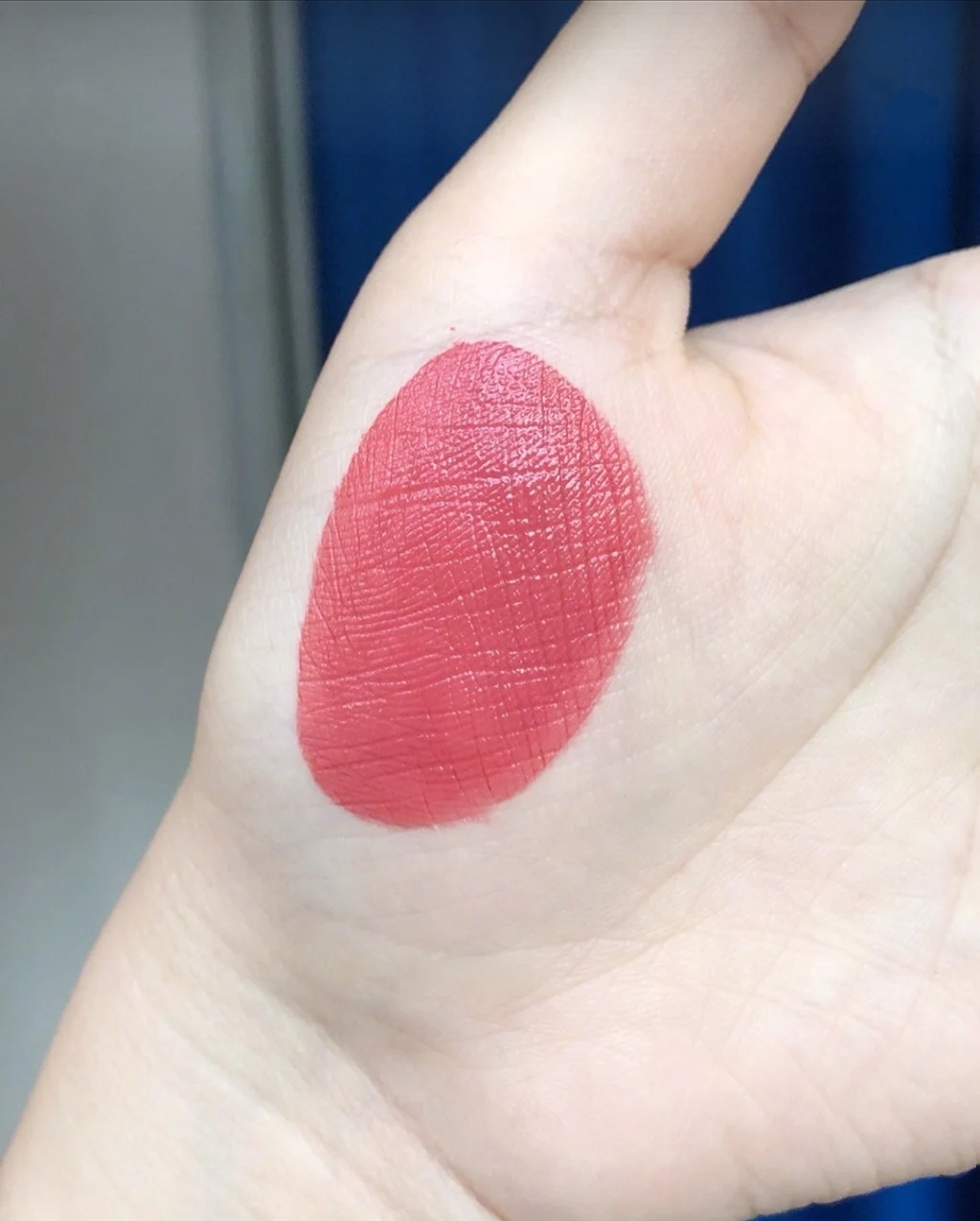 ysl像冬天的太妃焦糖一样温暖,ysl2023圣诞限定大理石礼盒测评