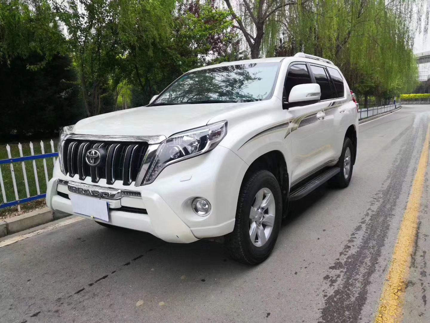 15年丰田霸道柴油版,16年丰田霸道4.0哪款越野可靠