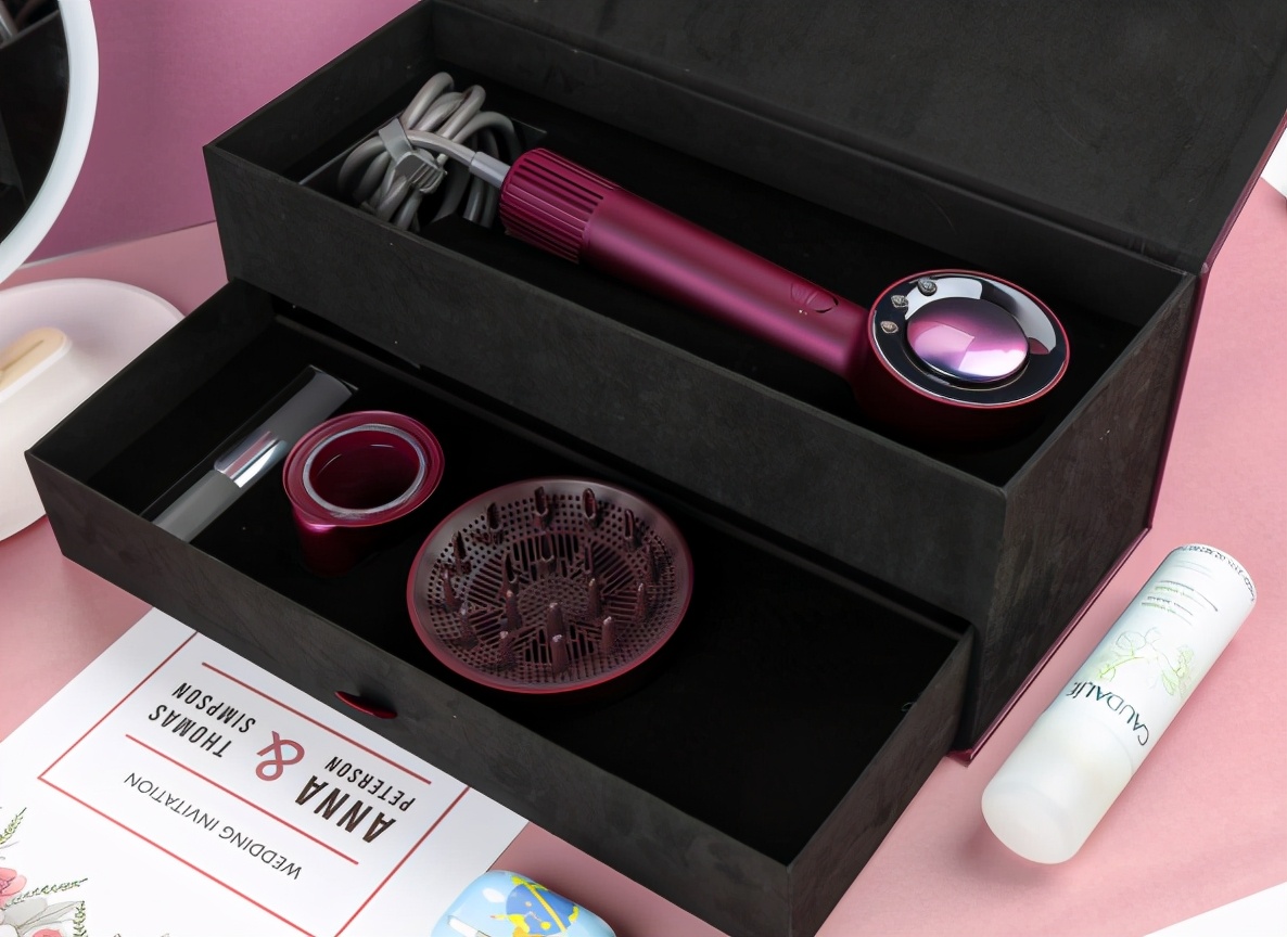 戴森松下飞利浦吹风机优劣对比,戴森和松下吹风机和飞利浦哪个好