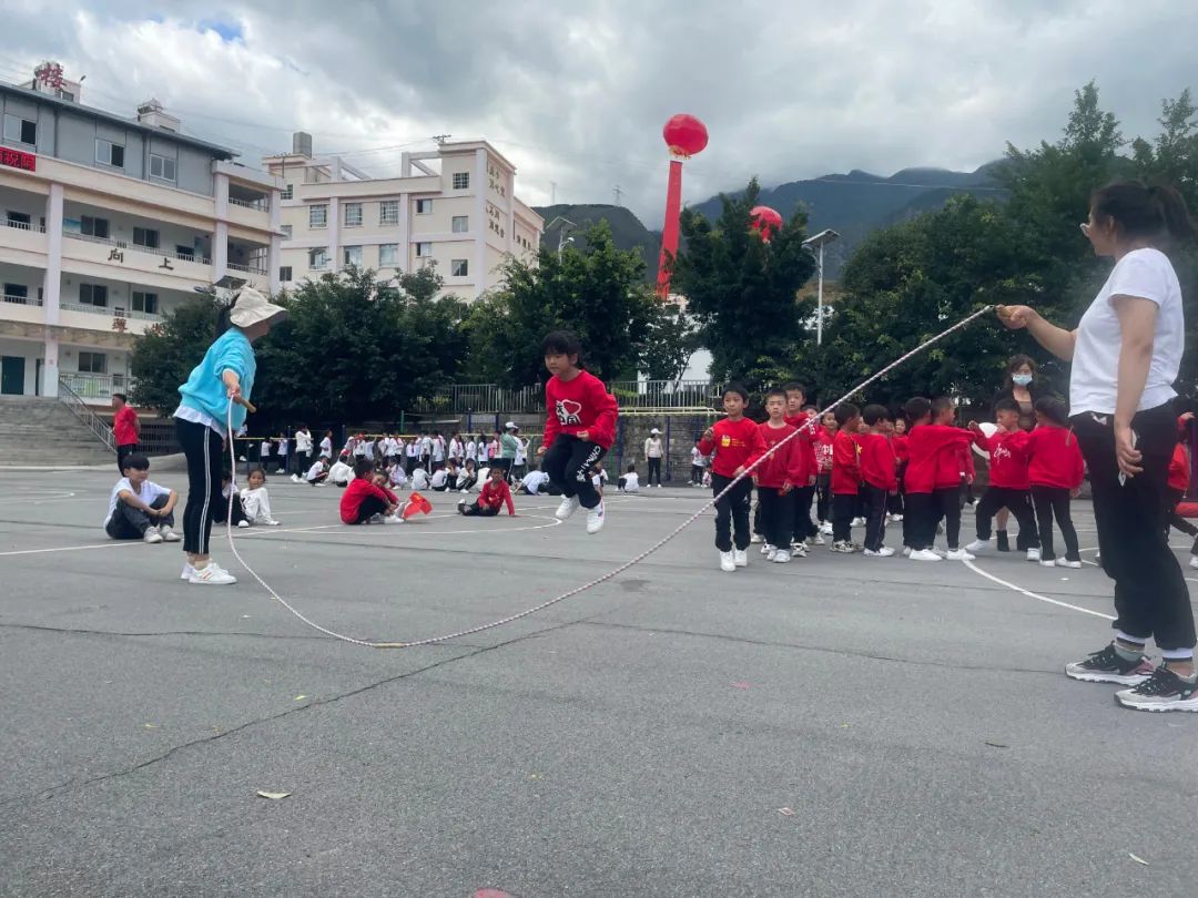东川阿旺中学运动会,蒙泉镇中心学校田径运动会