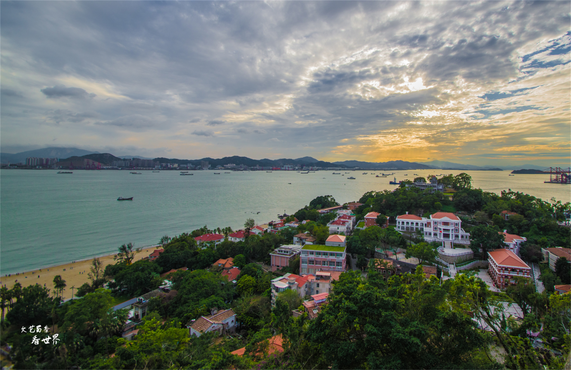 中国十大游玩网红城市,最值得一去的网红城市