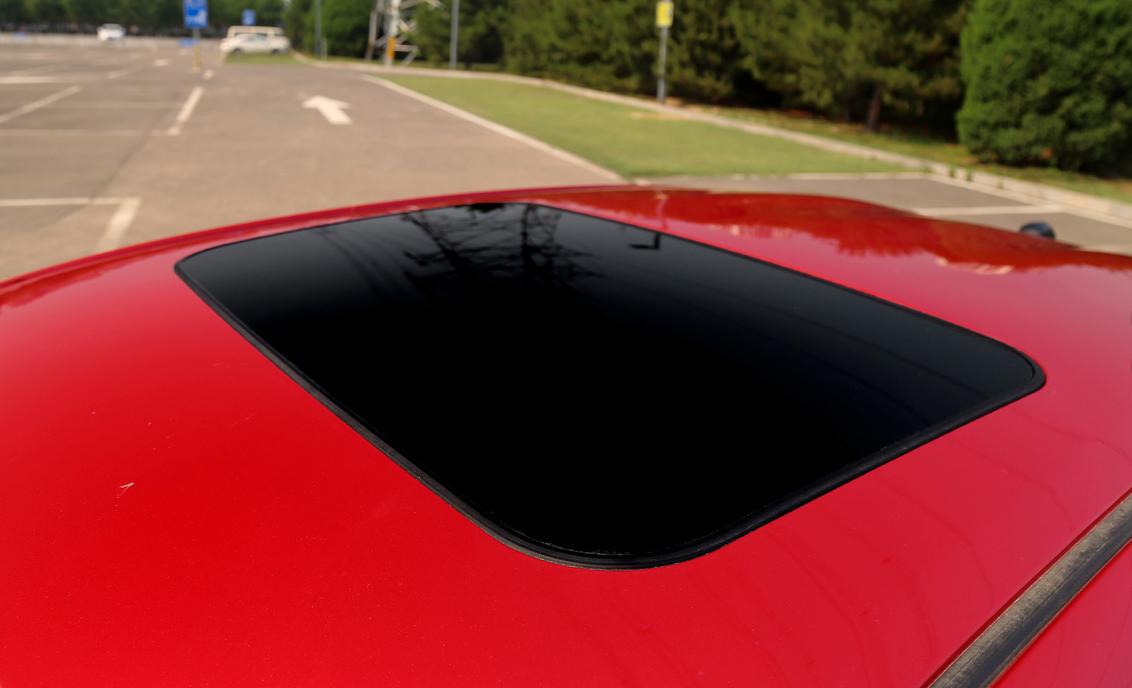 丰田的代步首选,标配ABS、ESP,满油能跑700KM,最低才5万多