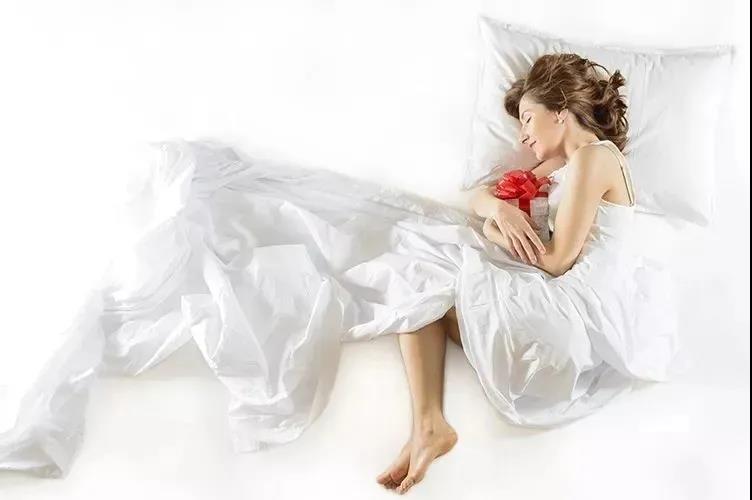 正宗蚕丝被被芯正反面,手工蚕丝被常识