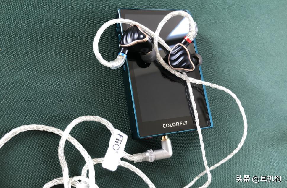 高性价比高端HiFi音乐*放播**器，稳固中国数码市场势在必行