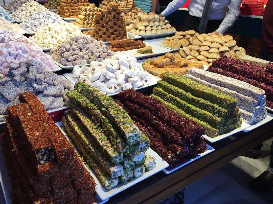 牙膏和鸡胸肉也可以做成甜点？令人上瘾的九种土耳其甜食