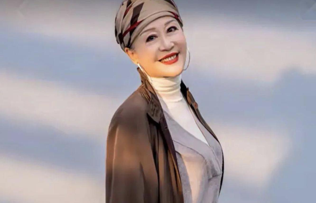 北京美女，40岁在餐馆洗碗，70岁当总经理，拿下过8亿元订单