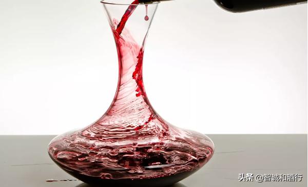 葡萄酒什么时间喝最好喝多少,葡萄酒怎么喝才好喝