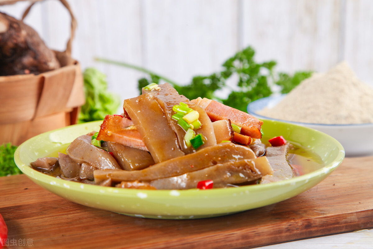 1亩地盈利10000,1亩地赚500元70亩地一年赚多少钱