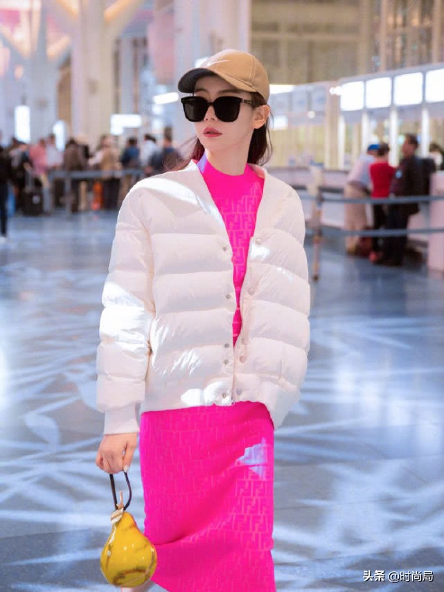 最近网红背的包,今年最流行的潮包