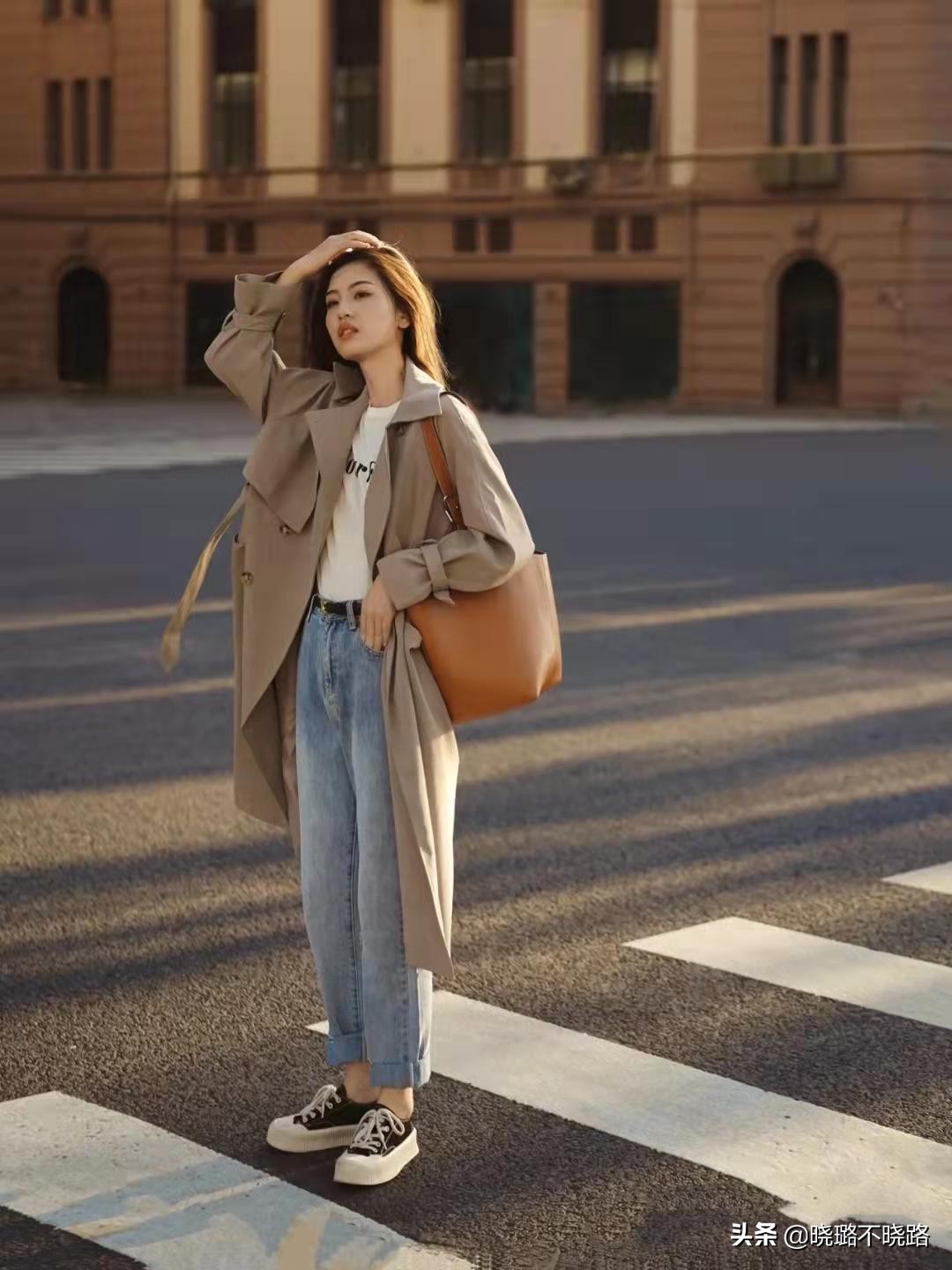 怎么样穿风衣才显得很有气质,穿风衣的高级感