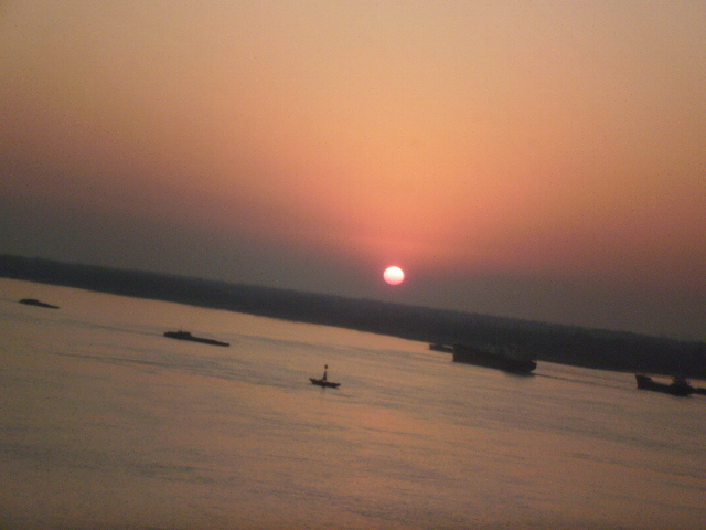 李白说的天门山是哪个天门山,李白望天门山是今天哪里