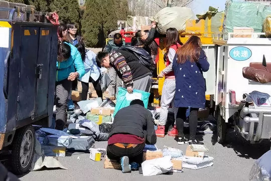 农村快递为啥不送货上门,快递有没有义务送货上门