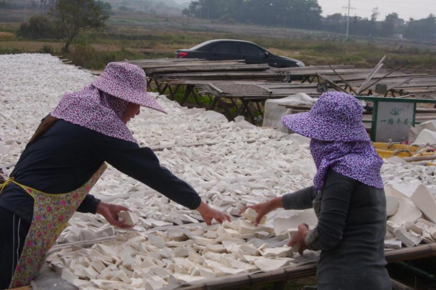 玉米淀粉和红薯淀粉哪个更好,淀粉是玉米淀粉还是红薯淀粉好