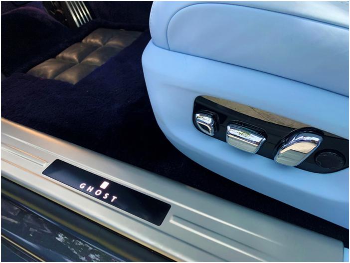 试驾劳斯莱斯古思特新款,新款劳斯莱斯古思特沉浸式体验