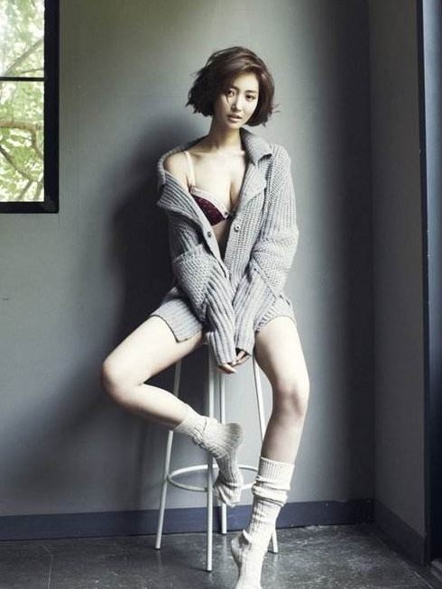 高俊熙穿白色西服,高俊熙时髦