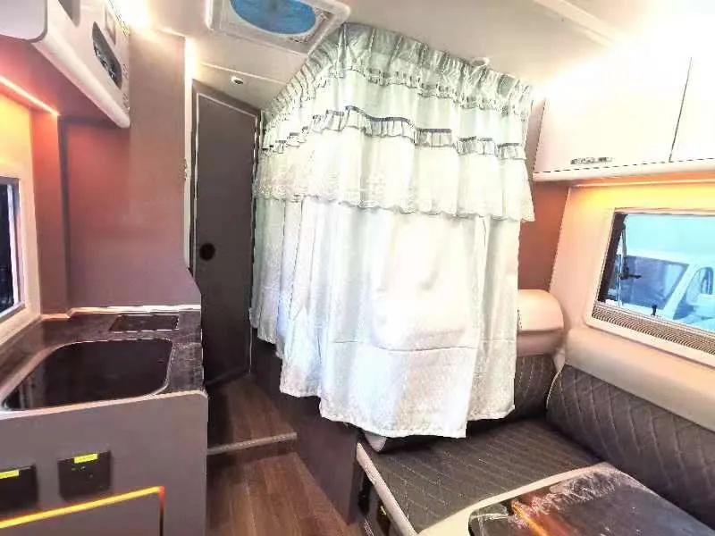 最新款国产依维柯房车,匠心房车