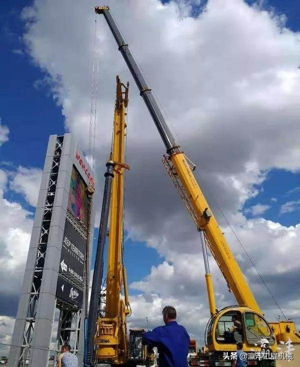 徐工1600吨级起重机 (徐工6000吨起重机)