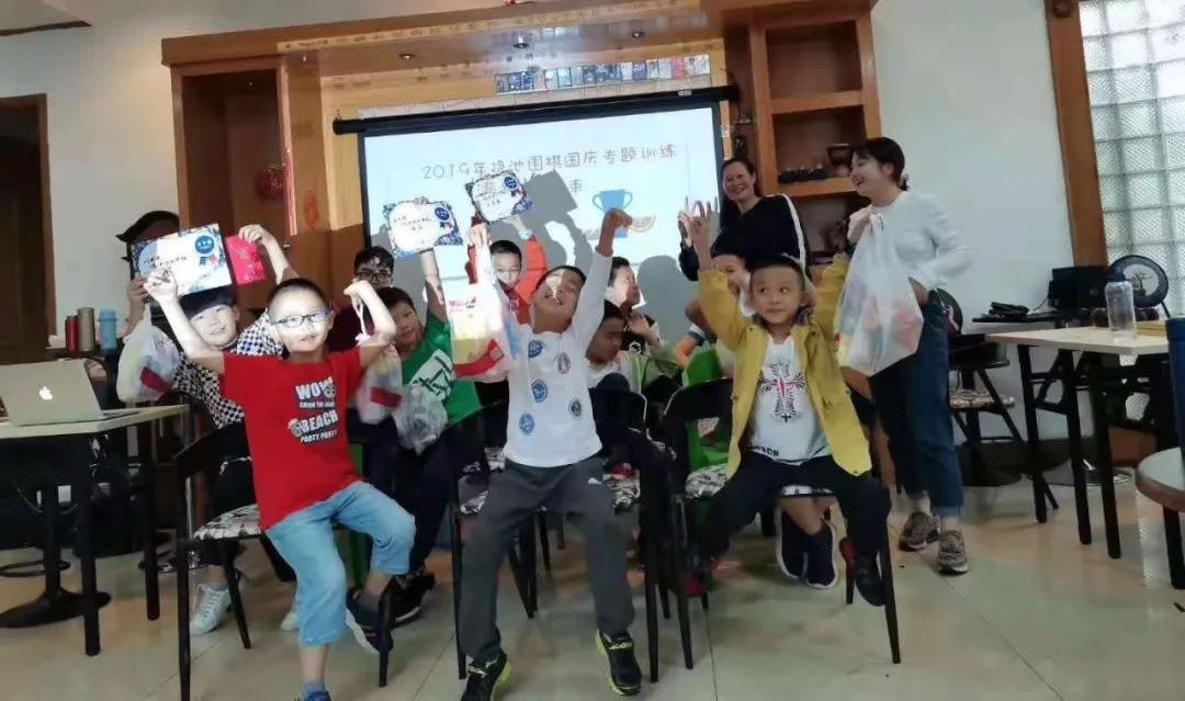 黑白问道棋坛新骄——四川围棋冲段精英刘海洋成长纪实