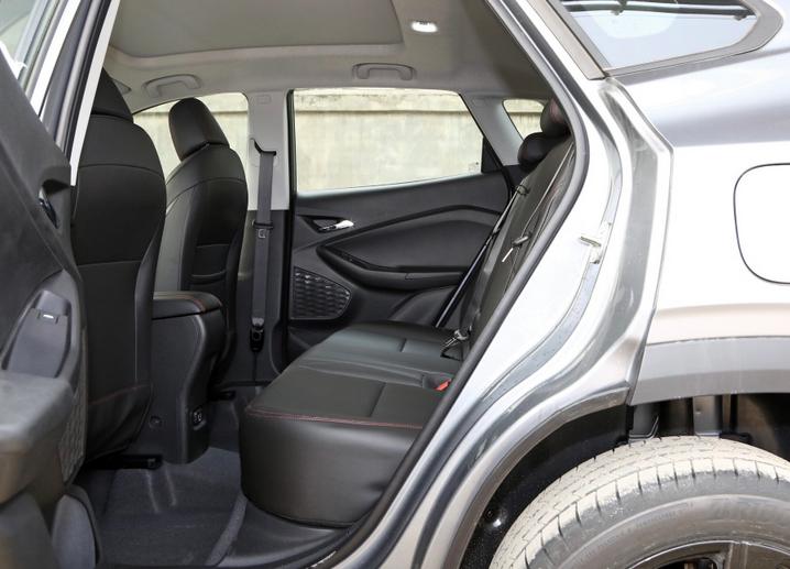 新款雪佛兰创酷哪款性价比高,雪佛兰创酷2022款四缸落地多少钱