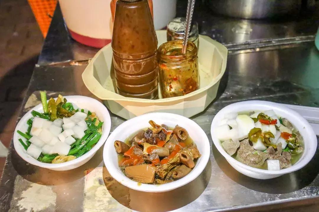 只开两三个小时的店,广州正宗老牌牛杂店