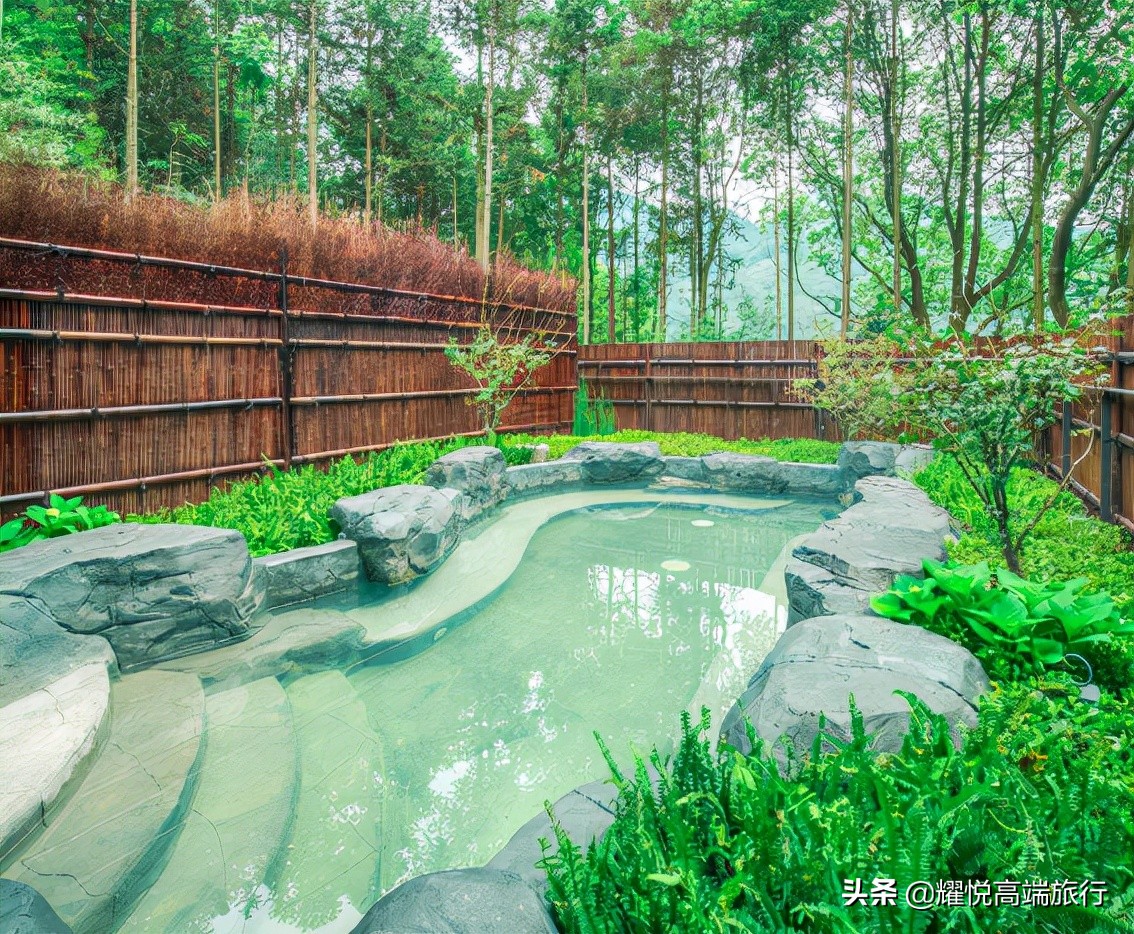 秋天去泡温泉能有多惬意,初秋适合去哪里泡温泉