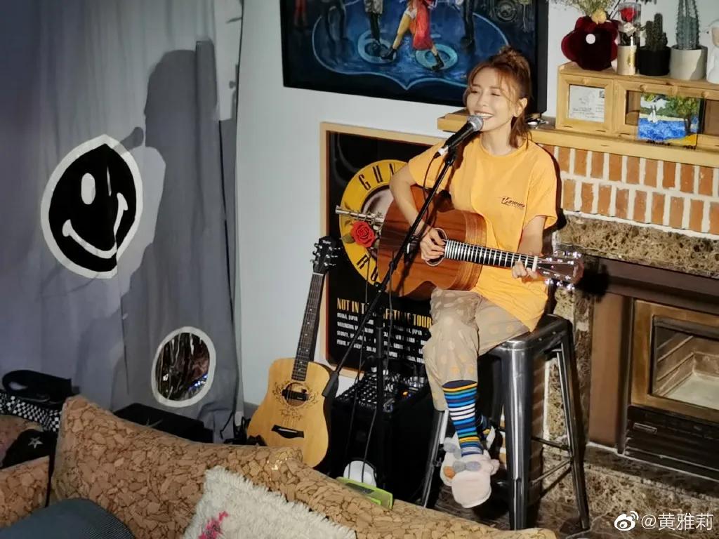 黄雅莉真实生活,黄雅莉的生活值不值得羡慕